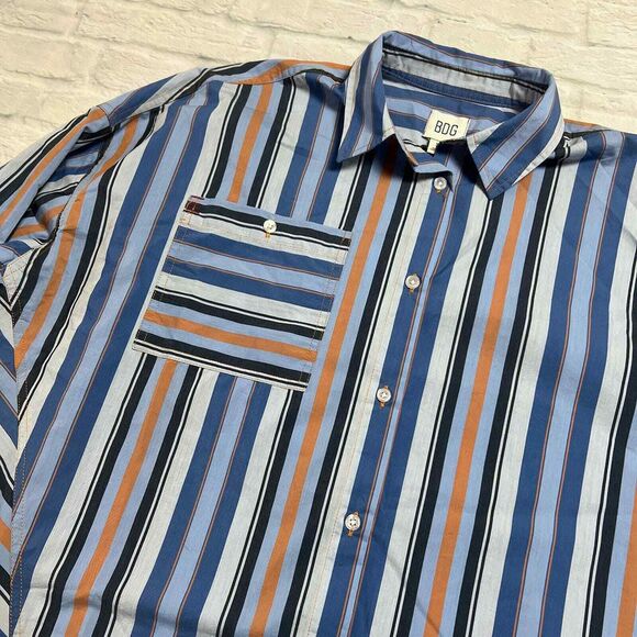 BDG Women's S-P Urban Outfitters Striped Button Down Oversized Shirt Relaxed Fit - Picture 3 of 5